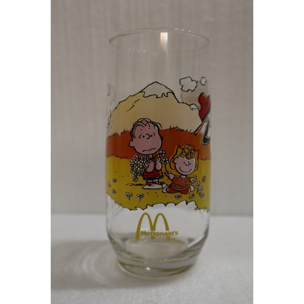 Vintage Peanuts Summer Camp Snoopy 1971‎ McDonald's Glass United Features Schulz